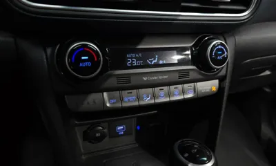 Hyundai Kona 2020, 146137 км, за 9881.03 USD - фото 27