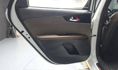 Kia K3 2019, 121434 км, за 8391.89 USD - фото 25