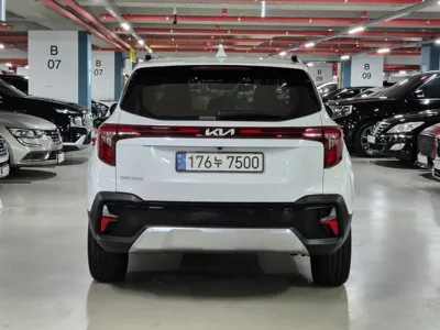 Kia Seltos 2024, 8389 км, за 22790.9 USD