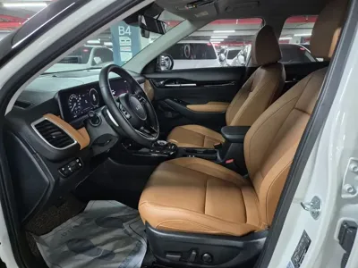 Kia Seltos 2024, 8389 км, за 22790.9 USD - фото 10
