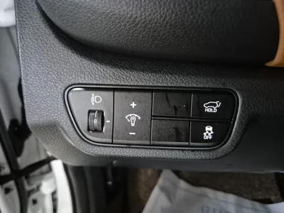 Kia Seltos 2024, 8389 км, за 22790.9 USD - фото 12