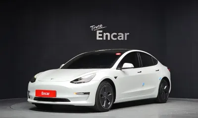 Tesla Model 3 · 2022 год