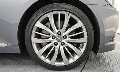 Hyundai Genesis 2015, 125012 км, за 6437.2 USD