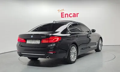 BMW 5-Series 2020, 59520 км, за 16953.63 USD