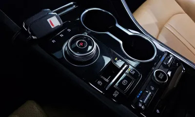 Kia K5 2023, 56203 км, за 13238.4 USD - фото 9