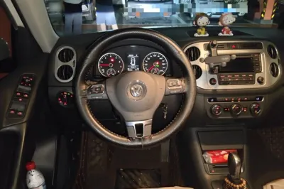 Volkswagen Tiguan 2015, 73700 км, за 6060 USD - фото 10