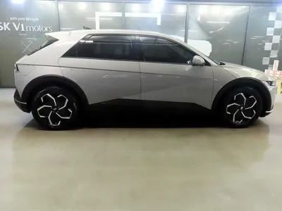 Hyundai Ioniq5 2023, 97941 км, за 18201.9 USD