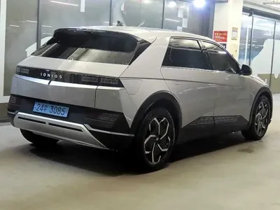 Hyundai Ioniq5 2023, 97941 км, за 18201.9 USD