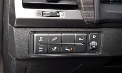 KG_Mobility_Ssangyong Rexton 2019, 215630 км, за 8143.33 USD - фото 14
