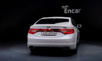 Hyundai Grandeur 2015, 211936 км, за 3237.53 USD