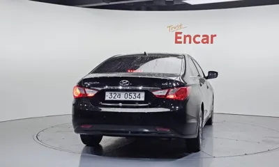 Hyundai Sonata 2013, 148410 км, за 2463.76 USD