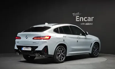 BMW X4 2023, 15897 км, за 40370.22 USD