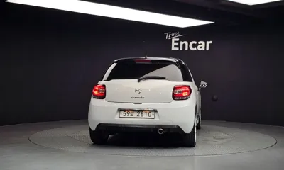 Citroen-DS DS3 2014, 75542 км, за 2890.17 USD