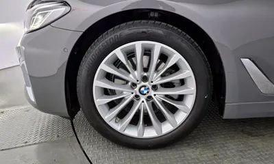 BMW 5-Series 2022, 36909 км, за 23224.06 USD