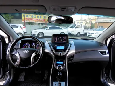 Hyundai Avante 2013, 158780 км, за 2599.35 USD - фото 11