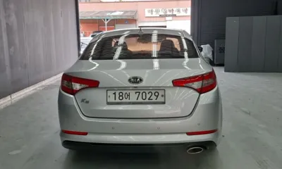 Kia K5 2011, 202961 км, за 2275.24 USD