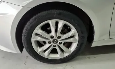 Kia K5 2011, 202961 км, за 2275.24 USD