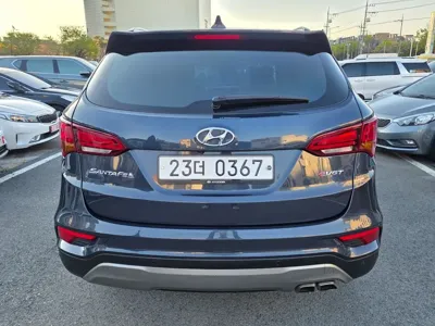 Hyundai Santafe 2016, 140993 км, за 6761.19 USD
