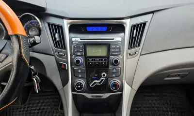 Hyundai Sonata 2011, 177237 км, за 2625.71 USD - фото 13