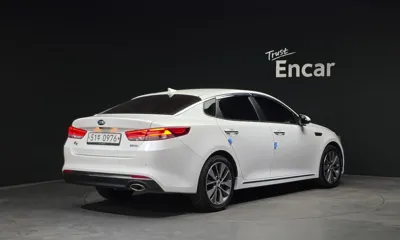 Kia K5 2016, 86905 км, за 5185.77 USD