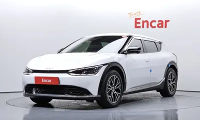 Kia EV6 · 2023 год