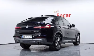 BMW X4 2021, 25418 км, за 28476.8 USD