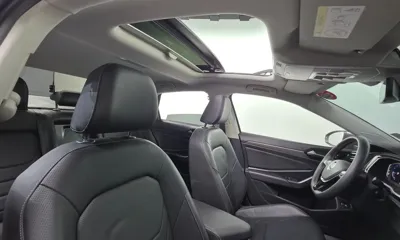 Volkswagen Jetta 2021, 29402 км, за 21172.65 USD - фото 20