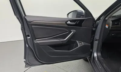 Volkswagen Jetta 2021, 29402 км, за 21172.65 USD - фото 24