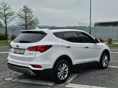 Hyundai Santafe 2017, 127889 км, за 8730.47 USD