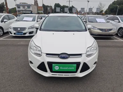 Ford Focus 2012, 108900 км, за 5336 USD - фото 2
