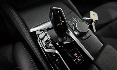 BMW 5-Series 2023, 48381 км, за 65046.9 USD - фото 9