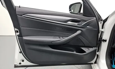 BMW 5-Series 2023, 48381 км, за 65046.9 USD - фото 24