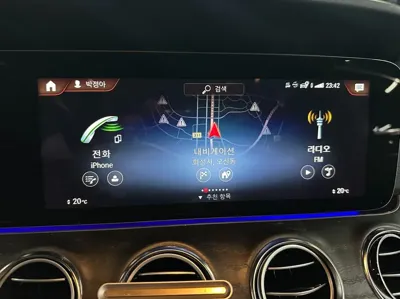 Mercedes-Benz E-Class 2023, 27250 км, за 32371.35 USD - фото 15