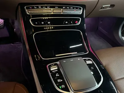 Mercedes-Benz E-Class 2023, 27250 км, за 32371.35 USD - фото 16