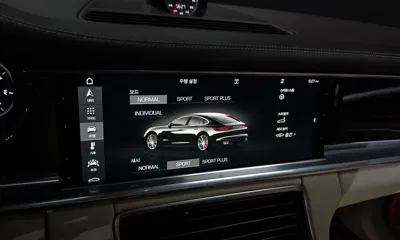 Porsche Panamera 2017, 123665 км, за 45604.21 USD - фото 17