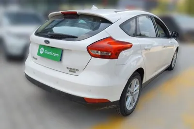 Ford Focus 2018, 63300 км, за 5809 USD
