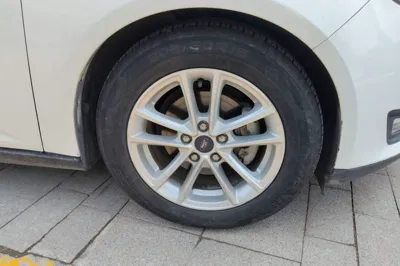Ford Focus 2018, 63300 км, за 5809 USD