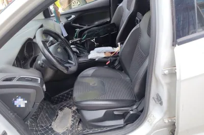 Ford Focus 2018, 63300 км, за 5809 USD - фото 12