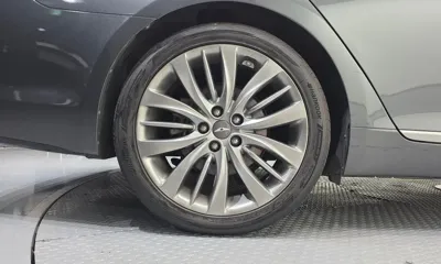 Genesis G80 2019, 120422 км, за 19692.79 USD