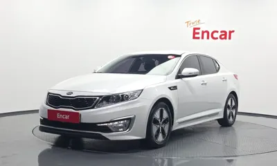 Kia K5 · 2013 год