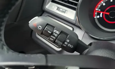KG_Mobility_Ssangyong TIBOLI 2018, 40019 км, за 7548.9 USD - фото 27