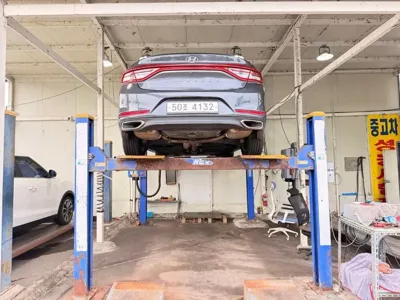 Hyundai Grandeur 2017, 133823 км, за 5594.59 USD