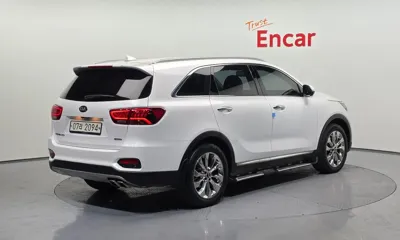 Kia Sorento 2018, 94242 км, за 12162.89 USD