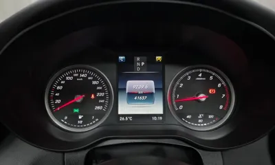 Mercedes-Benz C-Class 2018, 41637 км, за 11395.45 USD - фото 8