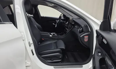 Mercedes-Benz C-Class 2018, 41637 км, за 11395.45 USD - фото 11