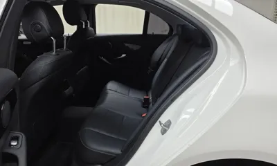 Mercedes-Benz C-Class 2018, 41637 км, за 11395.45 USD - фото 12