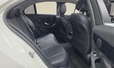 Mercedes-Benz C-Class 2018, 41637 км, за 11395.45 USD - фото 26