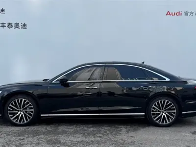 Audi A8 2023, 59500 км, за 68862.7 USD
