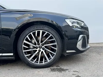 Audi A8 2023, 59500 км, за 68862.7 USD