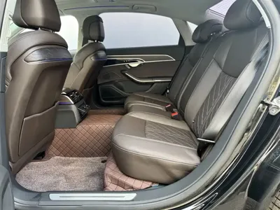 Audi A8 2023, 59500 км, за 69057.68 USD - фото 12